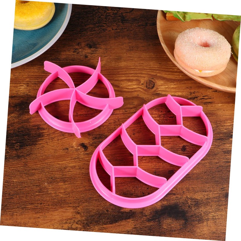 KICHOUSE 2Pcs Bread Press Mold Plastic Pastry Cutters for Baking