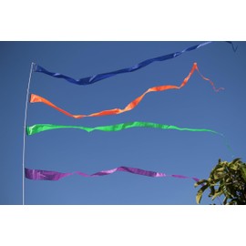 EEZ RV Products 25' Long (Green) Wind Streamer, Great for RVing, Boondocking, Back Yard Wind Sock (1 Piece)