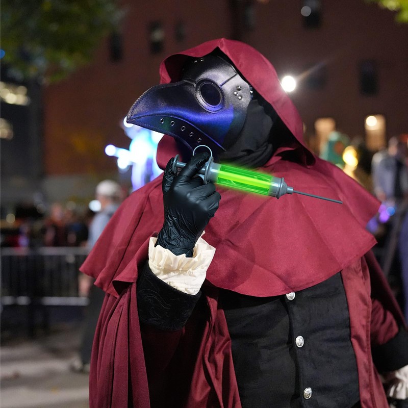 Light Up Injector Prop with 2 Glow Sticks – Spooky