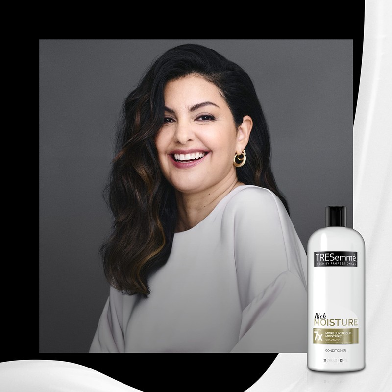 TRESemmé Rich Moisture Conditioner for Dry Hair Rich Moisture Hydrating