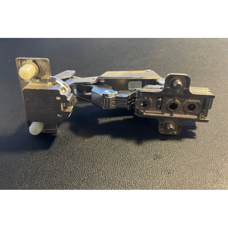 GRASS NEW Grass Cabinet Hinge #2625110 3903/1203 w/ 044 plate,