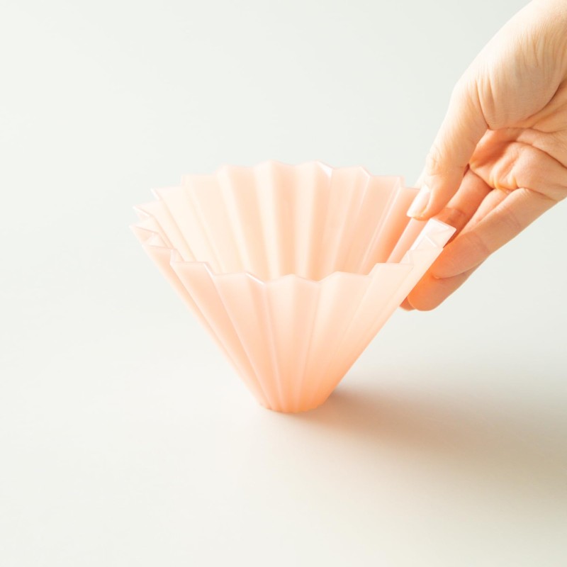 ORIGAMI Dripper Air M Resin for 2-4 Cups (Matte Pink)