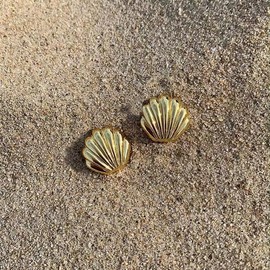 RUIZHEN Acrylic Sea Shell Nautical Sea Beach Stud Earrings Summer Beach Earrings for Women (gold-alloy)