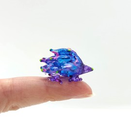 Sansukjai Hedgehog Porcupine Micro Tiny Figurines Hand Blown Glass Art Animals Collectible Gift Home Décor (Blue Purple)