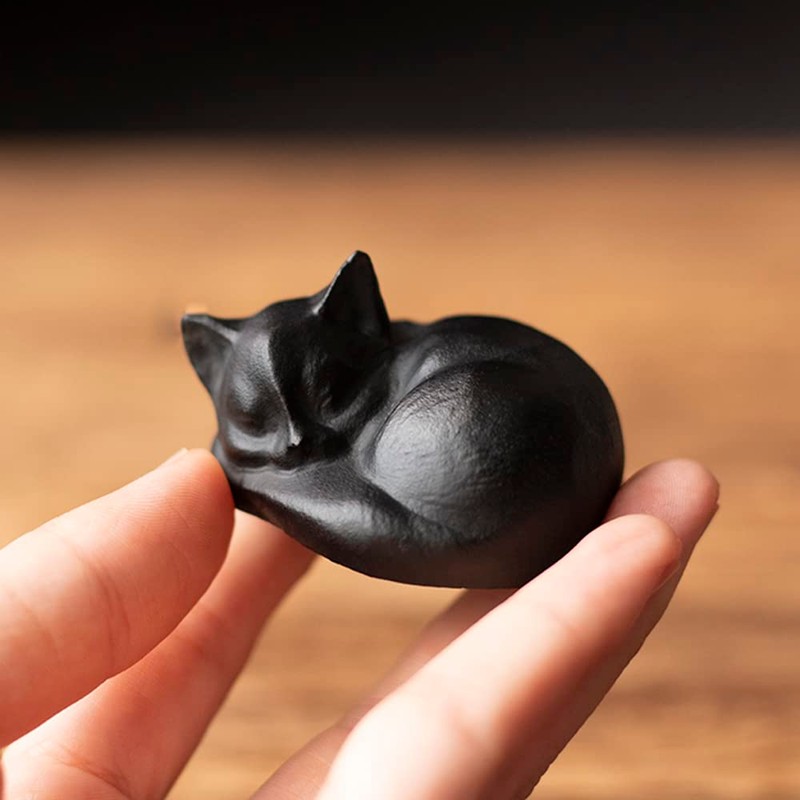 OwMell Natural Black Obsidian Sleeping Cat Statue Hand-Carved Healing Stone