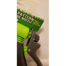 True Living 8 Pattern Garden Hose Nozzle*Plastic