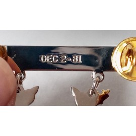 VINTAGE US MILITARY RIFLE EXPERT QUALIFICATION BADGE PIN 1981 & Still New in Pkg