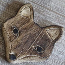 Indus Lifespace Set of 6 Wooden Fox Coasters in Wooden Box, Brown/Beige