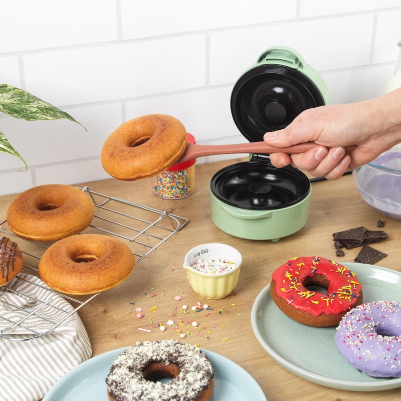 Giles & Posner Donut Maker - Single Large Donut Machine,