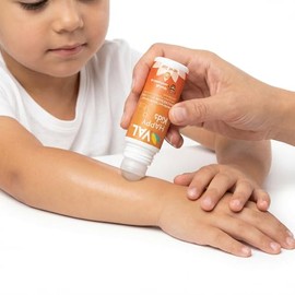 VAL Magnesium Roll-On for Kids | Gentle Zechstein Magnesium Chloride | Relaxation for Daytime & Bedtime | Calm & Mood Support | with Chamomile, Shea B