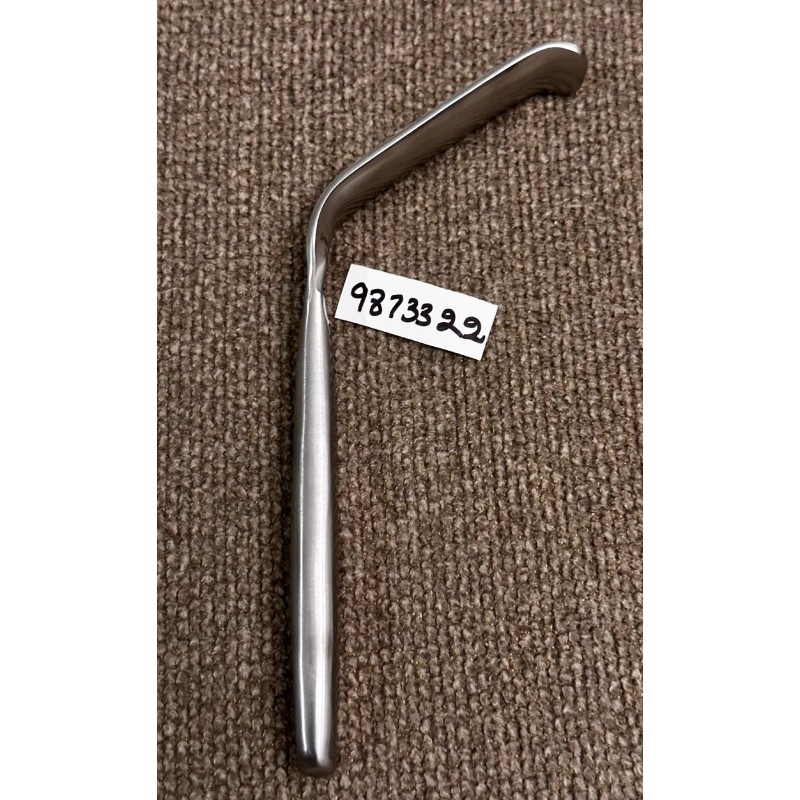 Cloward retractor with Lip 7.5" blade 20mm With Lip