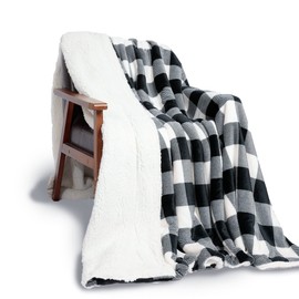 NANPIPER Sherpa Queen Size Blanket,Warm Fuzzy Checkered Blanket,Soft Fleece Plaid Blankets for Couch,Black Checke 90"x90"