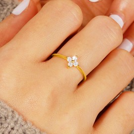 Aavoein CZ Lucky Leaf Ring for Women 925 Sterling Silver Lucky Ring to Daughter 14K Gold Plated Simple Minimalist Dainty Stackable Rings to Daughter Mother for Her Jewellery (Gold,6)