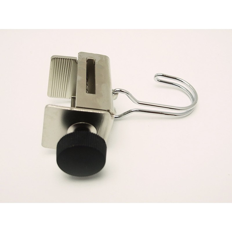 Wake Sangyo Kamoi Hook, Small 2.4 x 2.2 x 1.0