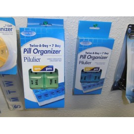 7 DAY TWICE A DAY PILL BOX (COLORS VARY)