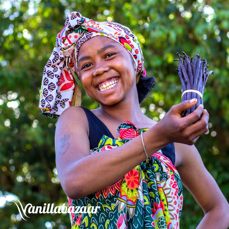Vanillabazaar's Sustainable XL Extra Long Madagascan Vanilla Pods, 17-19cm Long,