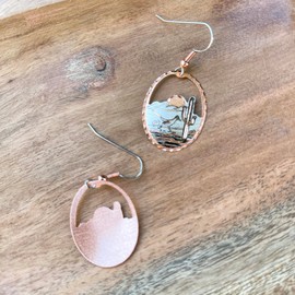 FRONT LINE JEWELRY Handcrafted Copper Southwestern Roadrunner Earrings – Filigree Roadrunner and Cactus Design – Lightweight Boho Roadrunner Jewelry – Desert Nature Gift for Her