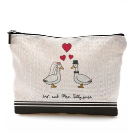 QGFM Silly Goose Couples Makeup Bag, Wedding Gifts for Newlyweds, Mrs and Mrs Wedding Gifts Cosmetic Bags, Just Married Gift, Goose Bride and Groom Zipper Makeup Pouch