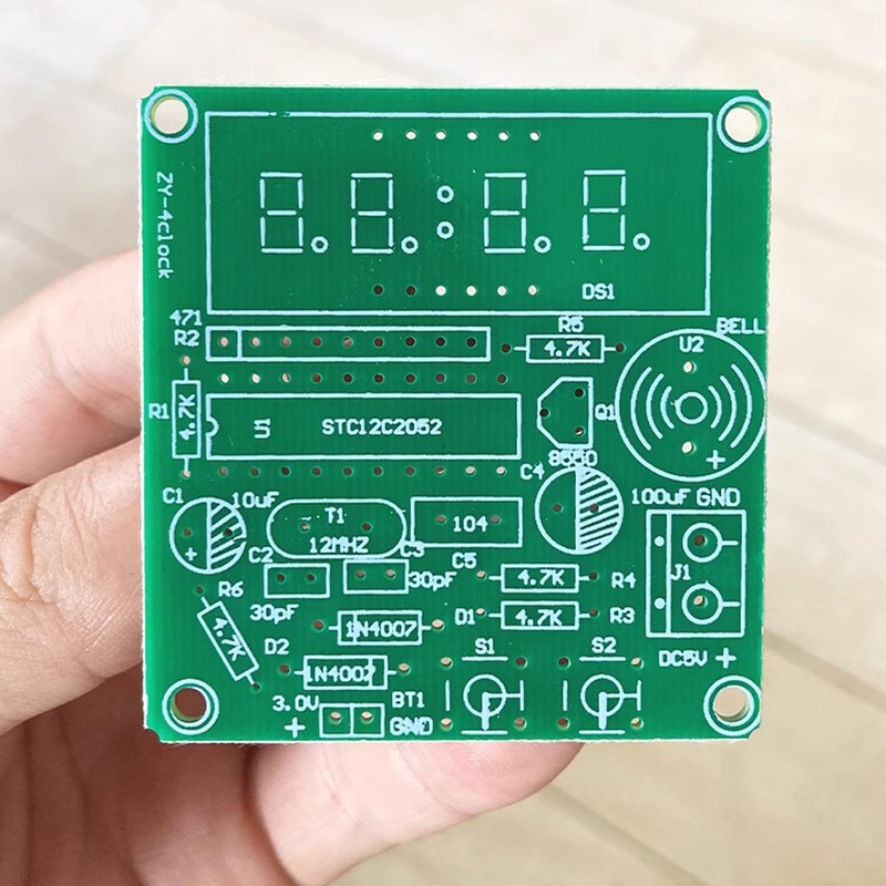 ISolderStore Soldering Practice Kit 4-bit Clock Kit Electronics Kit DIY