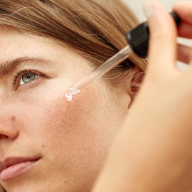 JUNGLÜCK Squalane | For a healthy skin protection barrier | Protects the skin from moisture loss