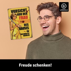 LANOLU Fridge Magnets Funny - Beware of the Woman of the House - Gifts for Dog Lovers - Funny Magnets with Sayings and Funny Motifs 8 x 5.5 cm