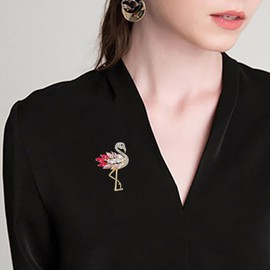 Elegant Flamingo Brooch Pin for Women - Sparkling Rhinestone Crystal Lapel Pin, Ideal for Dress, Hat, Bag, Suit or Tie - Perfect Flamingo Gift & Fashion Accessory