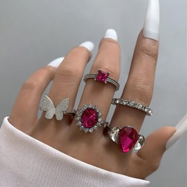 Rhinestone Butterfly Rings for Women Gold Statement Rings for Women Stackable Ring Trendy Jewelry Gifts 2025