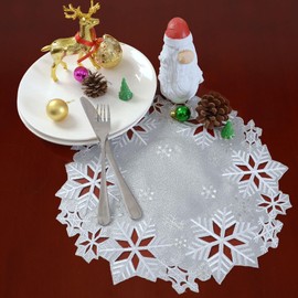 Simhomsen Set of 4 Embroidered Snowflakes Round Doily, Place-mats Round 15 inches for Christmas Holiday and Winter, Dining Table Centerpieces (Silver)