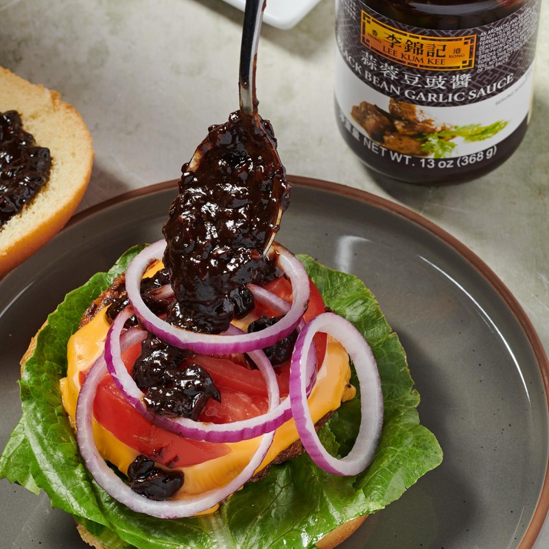 Lee Kum Kee Black Bean Garlic Sauce Glass Bottle,8 Ounce