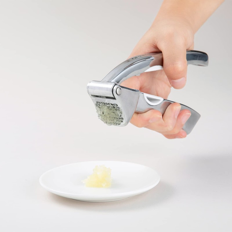 Select 100 000DH3010 Garlic Press