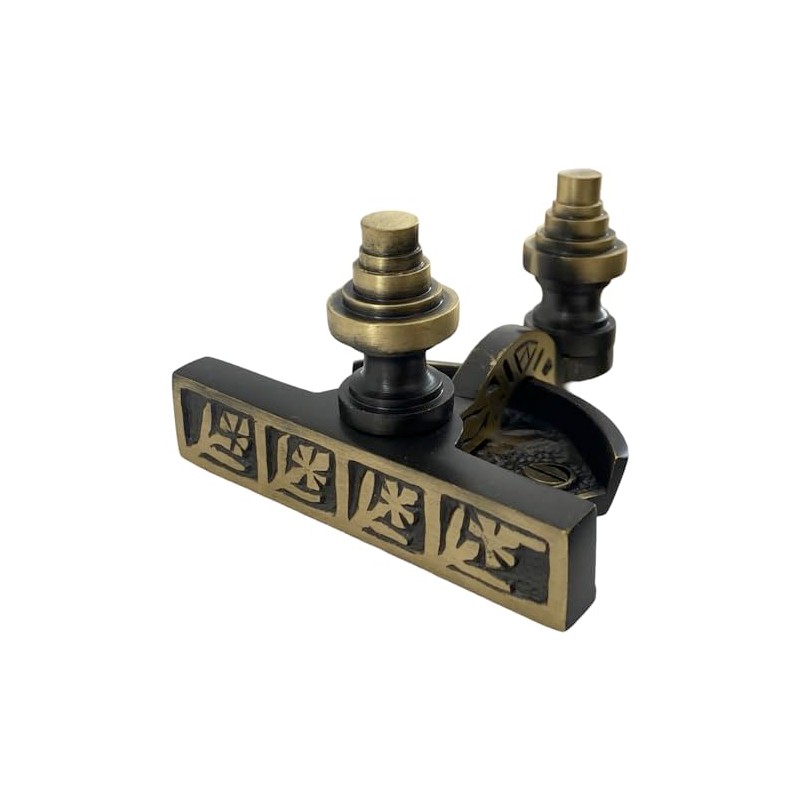 Big Springing Window Sash Lock in Brass - The Genie