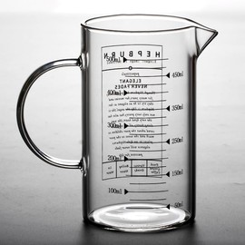 Glass graduated cup, high borosilicate glass cup, can be used for boiling water and ice water, supports microwave oven, capacity is 500ml, suitable for drinking milk or coffee
