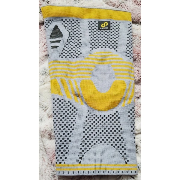 Bracoo K41 Athletics Knee Compression Sleeve Support with Silicone -
