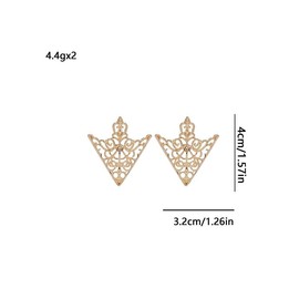 Vintage Hollow Out Design Triangle Shaped Collar Pin, 1 Pair Fashionable Clothes Accessories for Men & Women for Daily Clothing Decor, Trendy All-match & Exquisite Collar Buckle for Birthday Gift