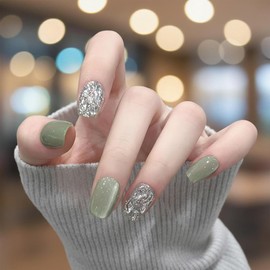 LEVGAL Magnetic Nail Tips, Short, Set of 24, Fake Nails, Muscat Green, Cat Eye, Diamond Decoration, Short, Cat Eye, Magnetic Nails, Popular Nails, Japanese Style, Cute, Stylish, Simple, Double-Sided Tape Included, Coming-of-Age Style