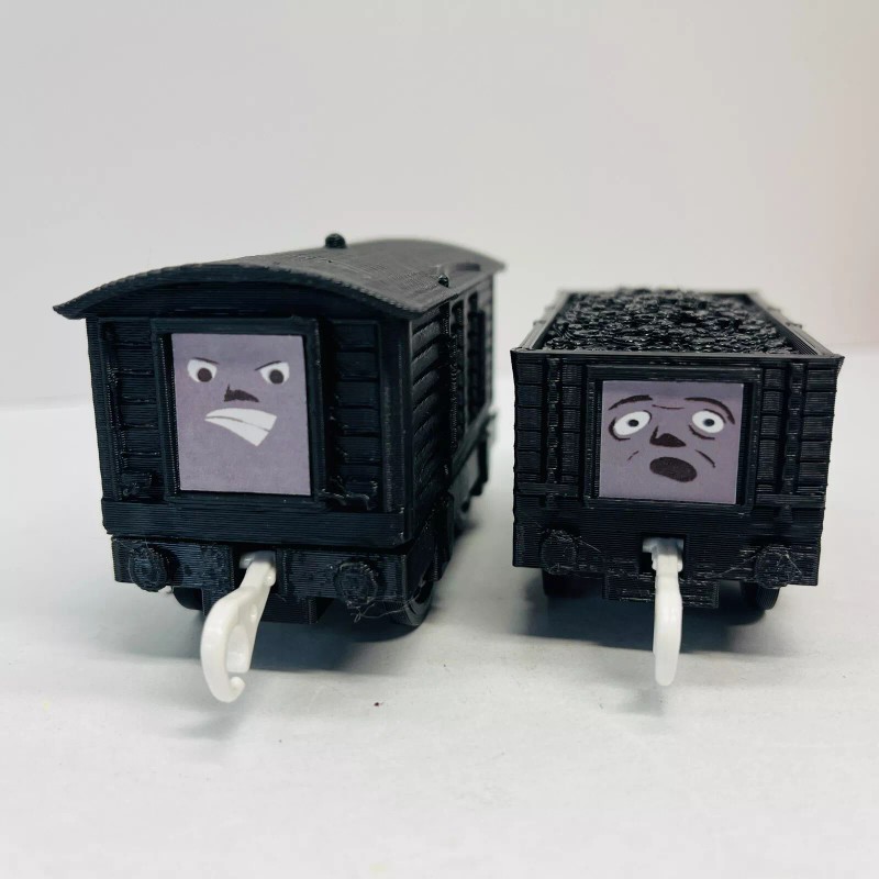 Thomas & Friends Trackmaster Custom Black Troublesome Truck Train READ!!