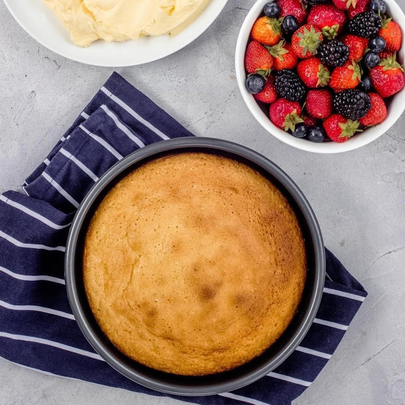 Samuel Groves Samuel Groves 8" Round Victoria Sandwich Sponge Cake