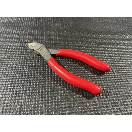 Snap-on  NEW SNAP ON 85ACF 5" LONG VECTOR EDGE DIAGONAL CUTTER PLIERS RED SOFT HANDLE