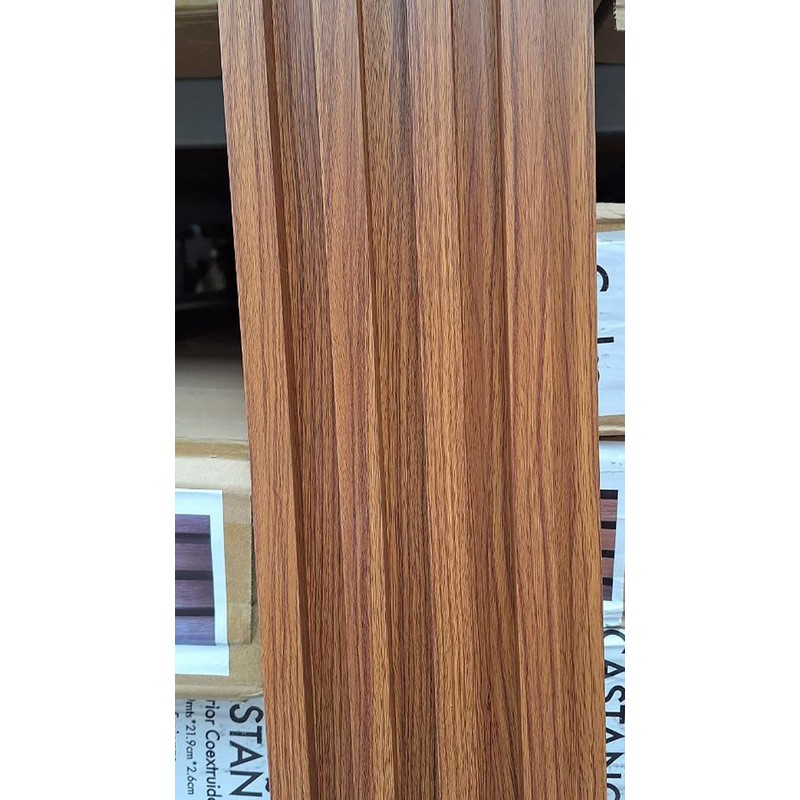 Lambrín Decorativo De Interiores Wpc 3D 96x16cm 3 piezas (Caoba)