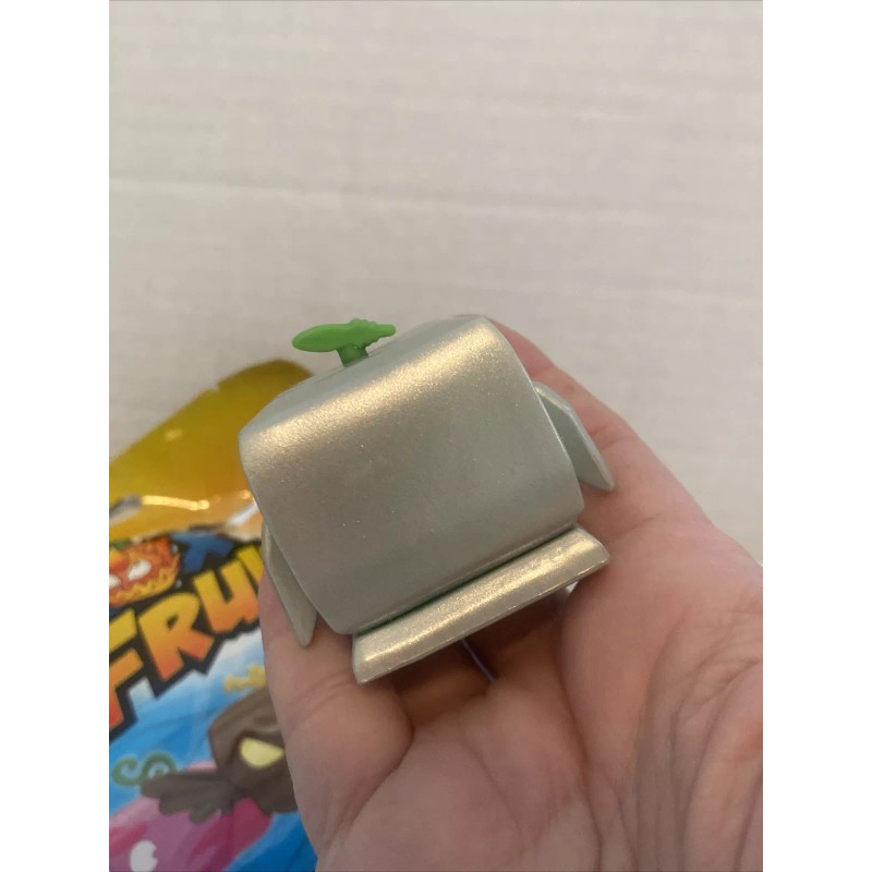 BLOX FRUITS Mystery 2” Mini Figure ROBLOX wPhysical DLC Code
