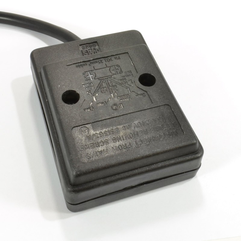 kenable IEC C14 to 1 Way Gang UK Mains Sockets