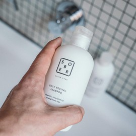 sober® Daily Revival Shampoo Special Care for More Hair Roots and Volume Ectoin + Biotin