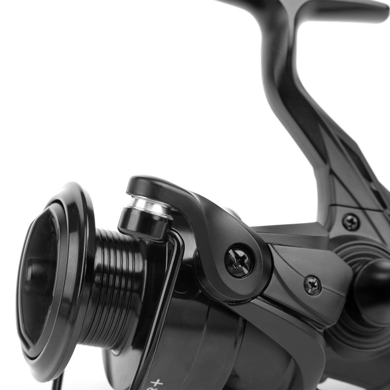 Sonik Xtractor+ Specialist FS 3000 Fishing Reel Including Spare Graphite