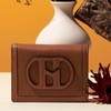 Hazzys (신세계센텀점)브라운 로고패치 소가죽 반지갑 HIWA5E530W1 (SHINSEGAE CENTUM) Brown Logo
