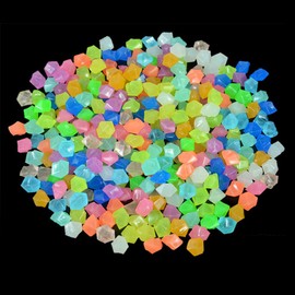 Muzero Glow in The Dark Stones, 100pcs Glowing Rocks Luminous Stone for Vase Fillers Fish Tank Aquariums Rocks Fake Jewels Crysetal Plastic Jewels Gem Pebbles Decorations Powered by Light or Solar