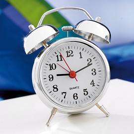 PEARL Retro Wecker: Nostalgischer Retro Glockenwecker mit Quarzlaufwerk (Glockenwecker laut, Nostalgie Wecker, Mechanische Uhr)