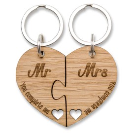 The Laser Engraving Company Mr & Mrs Jigsaw Heart Oak Keyring 'You Complete Me' Couple Key Chain Ring Gift, Perfect for Valentine's Day, Wedding, Anniversary, Birthday, Christmas