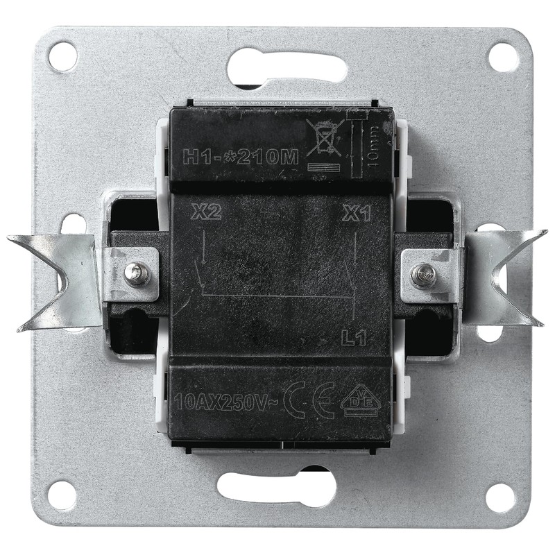 McPower Flair Series Switch, 2-Way, 250 V~/10 A, Flush-Mounted Light