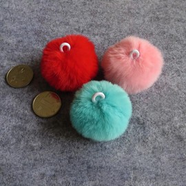 Faux Fur Pompoms Pack of 30 8 cm Red Large Pom Pom Balls Fluffy Plush Balls DIY Pom Pom Balls Fur Pompom Plush Balls for DIY Crafts Hats Bag Pendant Key Chain