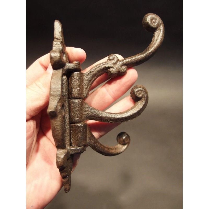 Antique Vintage Style Cast Iron Wall Hook Swivel Folding Coat